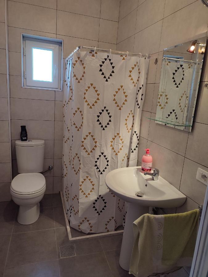 Sabi Apartment Golem Qerret Luaran gambar