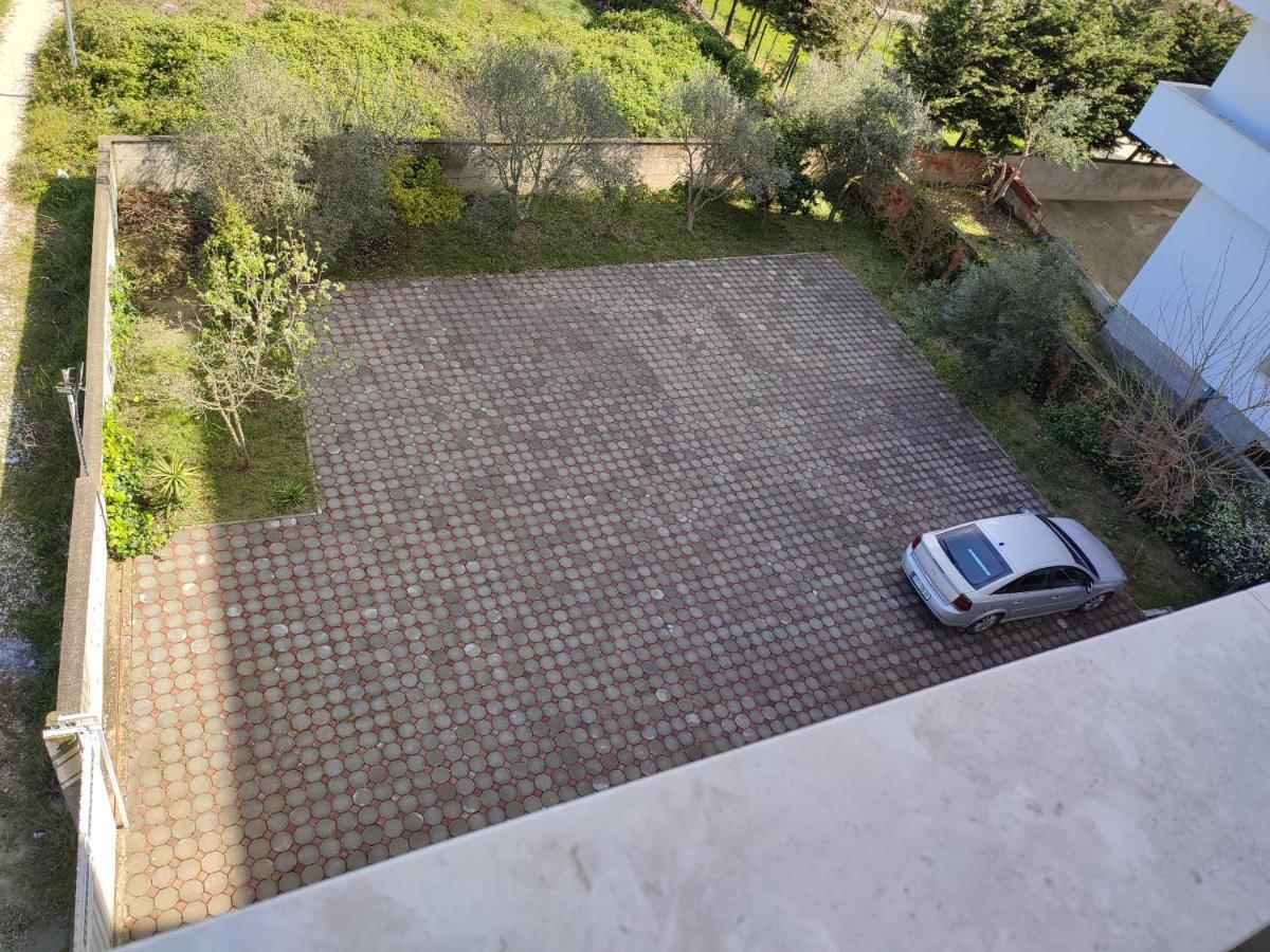 Sabi Apartment Golem Qerret Luaran gambar