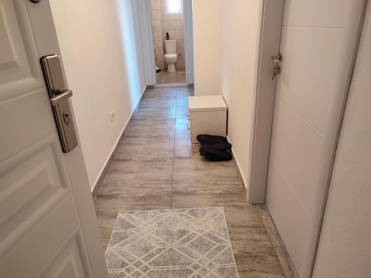 Sabi Apartment Golem Qerret Luaran gambar